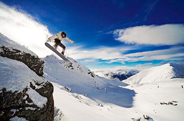 1.1047105-3407525380