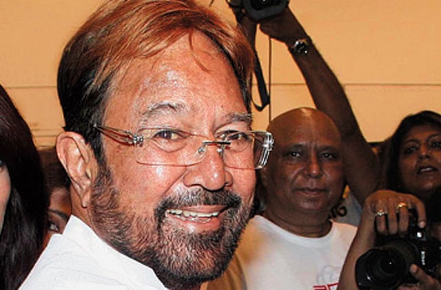 1.1050696-2352784180