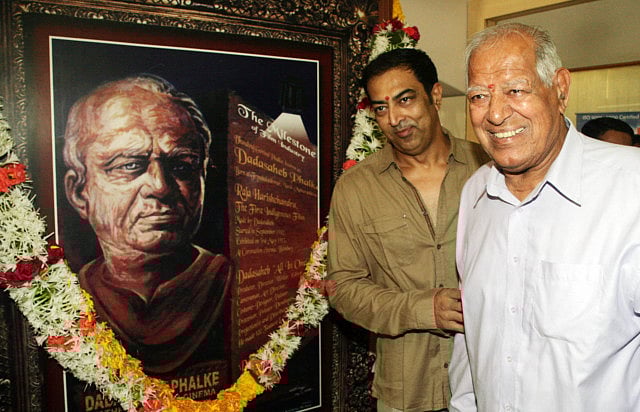 1.1051850-2678852895