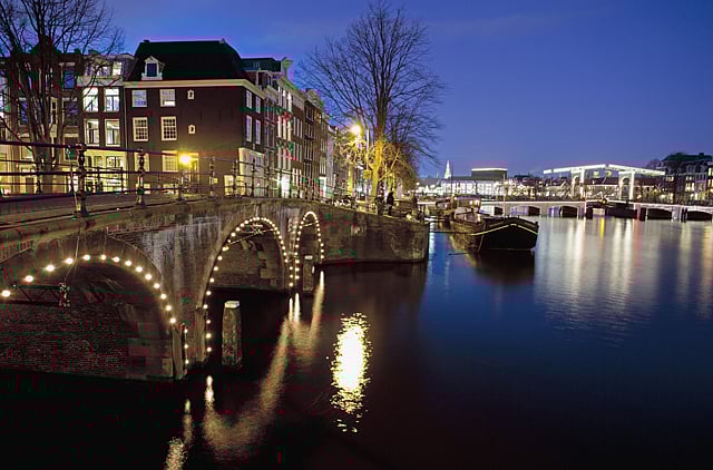 1.1055085-2647014495