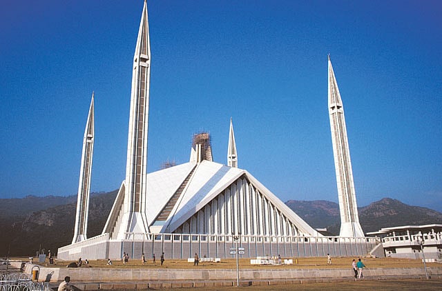 1.1061695-2803555037