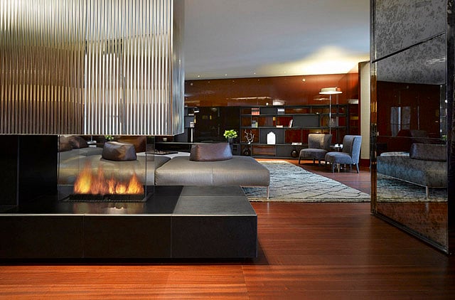 1.1066978-2337968295