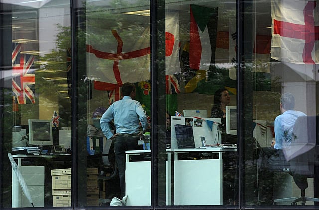 1.1059151-4211780932