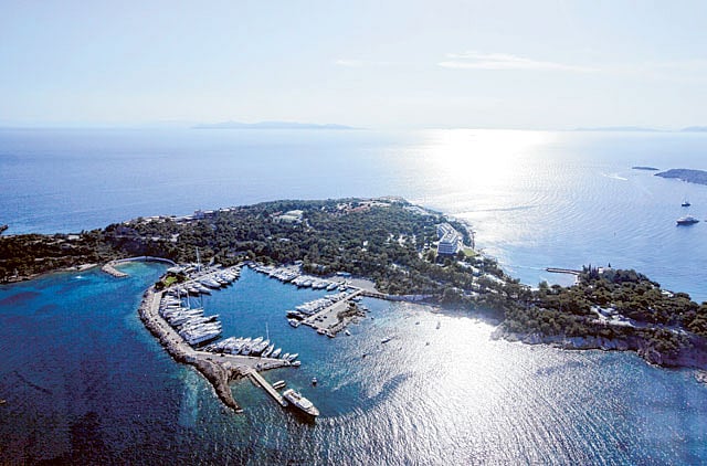 1.1073998-2241743104