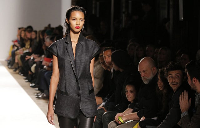 1.1081994-2058869535