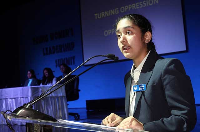 1.1261528-3748872656