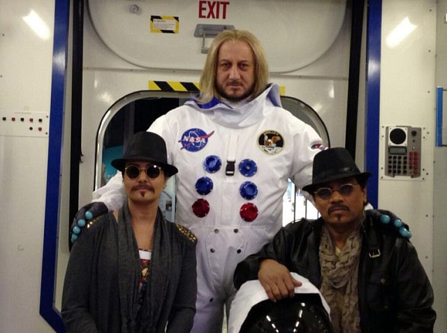 1.1169593-2764703926