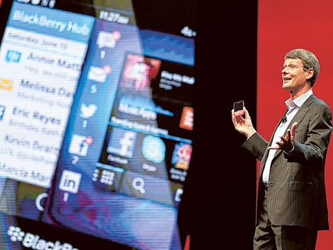 BlackBerry relaunches BBM for iPhone and Android with virtual waiting line