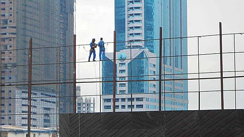 Working without safety gear is a big risk