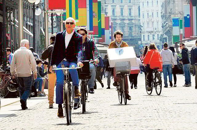 1.1188946-4069434756