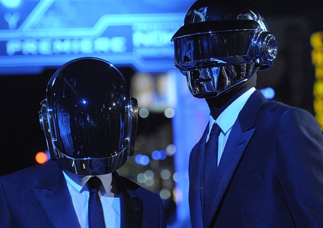 1.1179675-2473508778