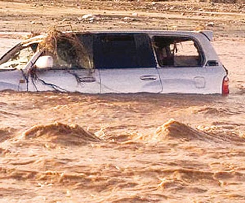 Saudi search and rescue operations continue in flood-hit areas