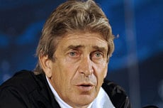 Jose Mourinho lies every week, says Manuel Pellegrini