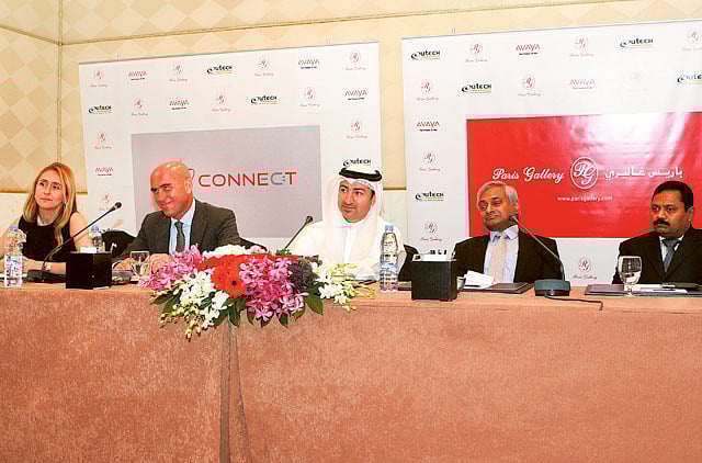 1.1204438-2005349004