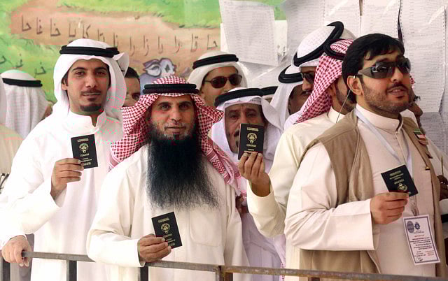 1.1213787-3900816002