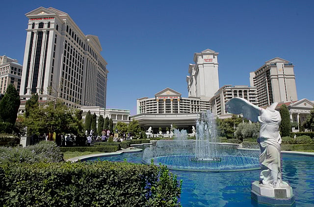 1.2206007-2273798882