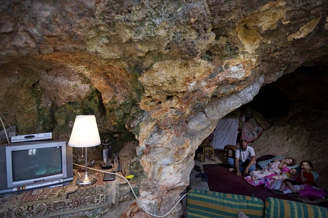 1.1224932-4251324673