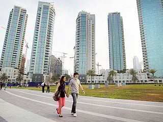 Shaikh Hamdan Bin Mohammad issues resolution regulating real estate appraiser profession