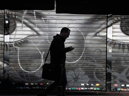 Using cell phones to help detect earthquakes