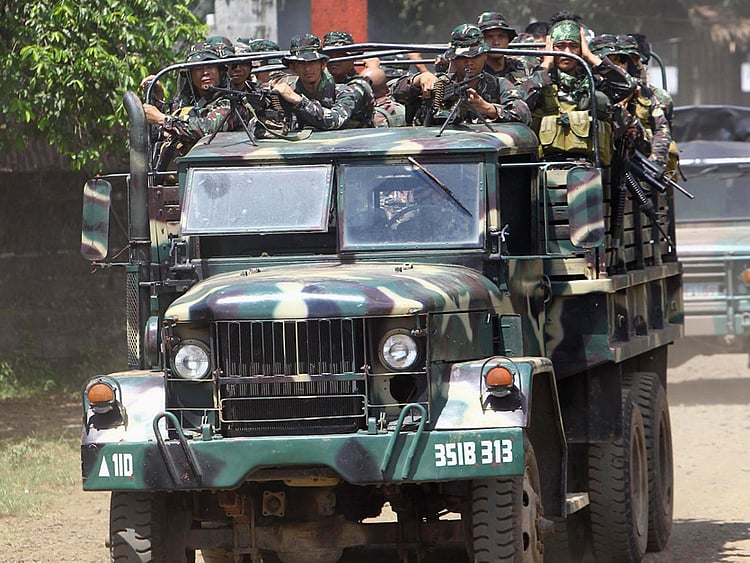 1.1400211-2195035904