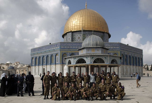 1.1401401-1934333118