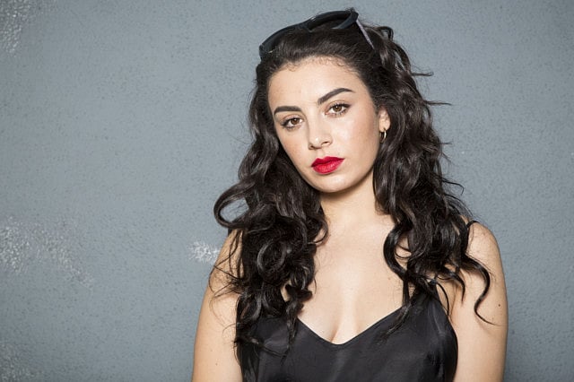 1.1401903-4055522021