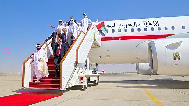 1.1402489-3047380449