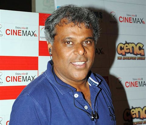 Policeman rescues Ashish Vidyarthi from drowning on set