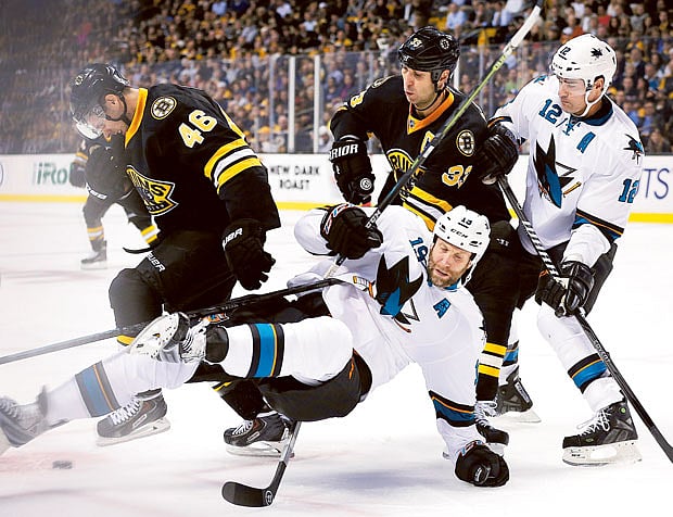 1.1402227-3039048900