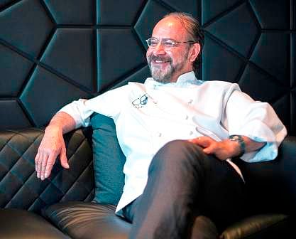 1.1403132-2620916462