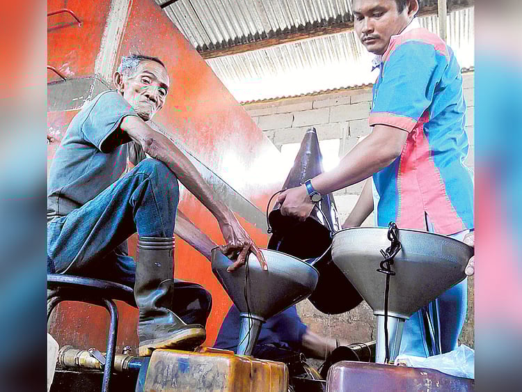 1.1403239-2973986668