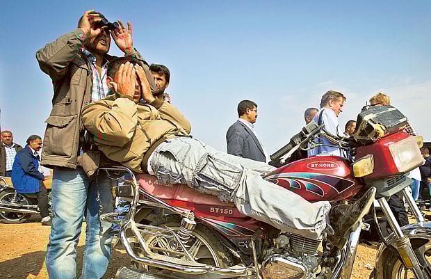 1.1405214-2560510964