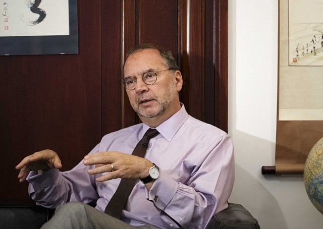 1.1405962-3258629507