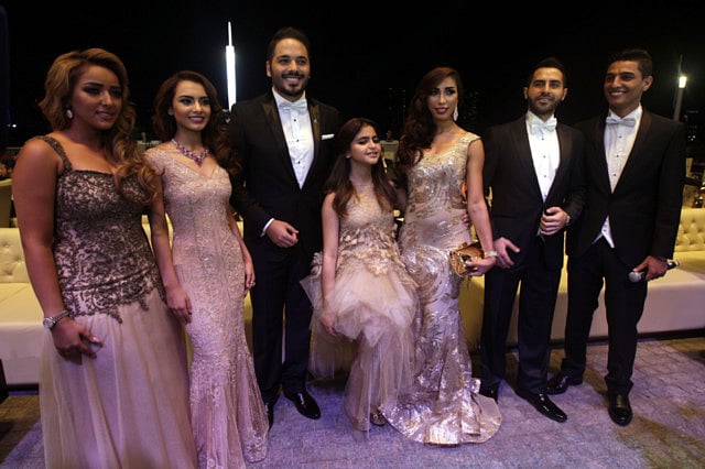 1.1406076-2367320964