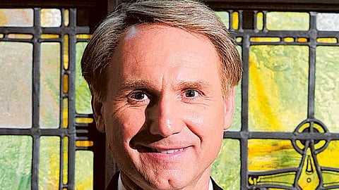 Dan Brown to attend Sharjah Book Fair