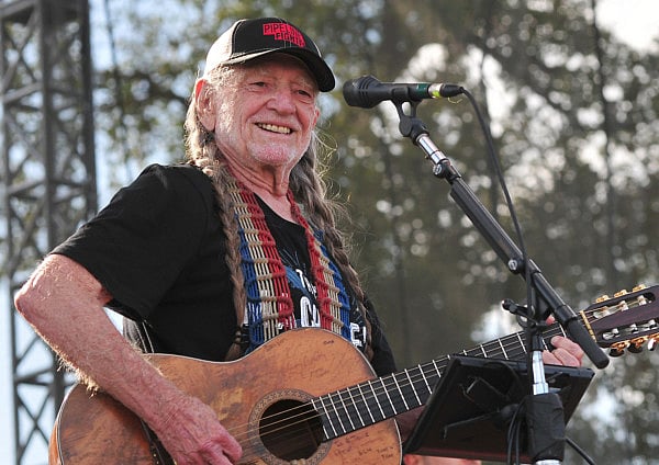 1.1395713-1120953279