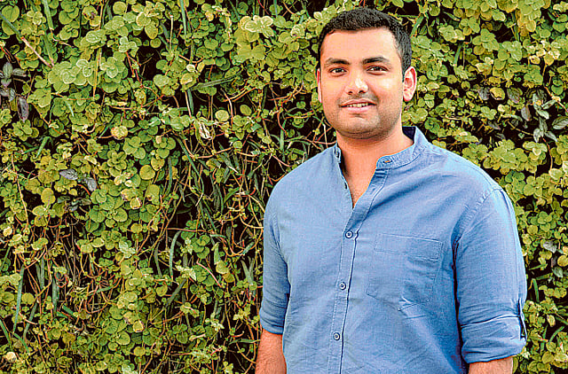 1.1396393-2248340196