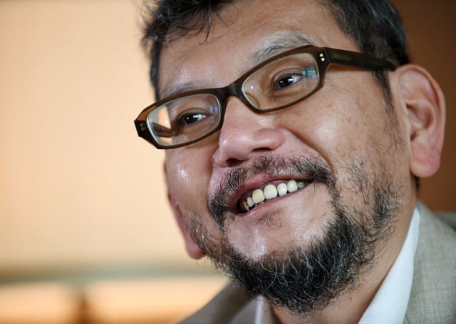 1.1406855-2586823300