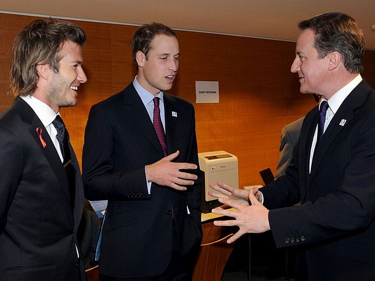 1.1411957-3989952900