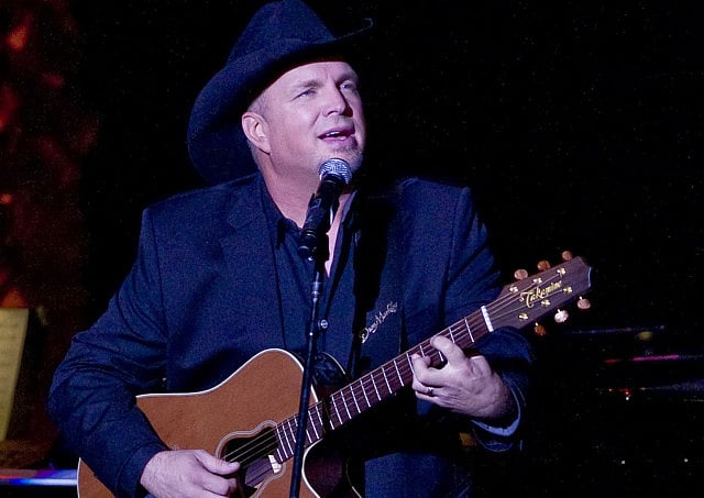 1.1418774-1306186665