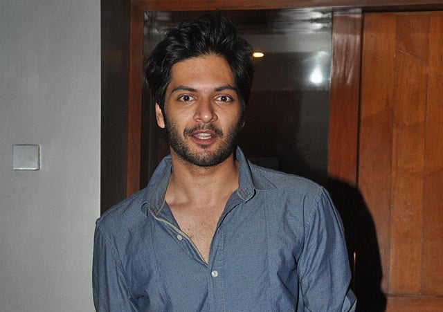 1.1419351-1122234693