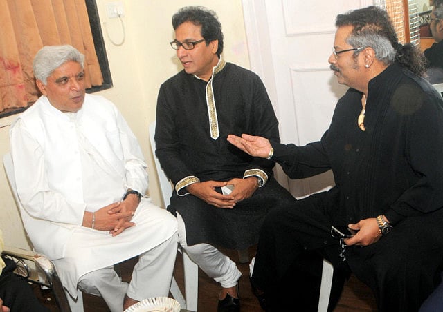 1.1407805-3783882938