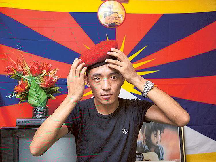 1.1408425-3546541709