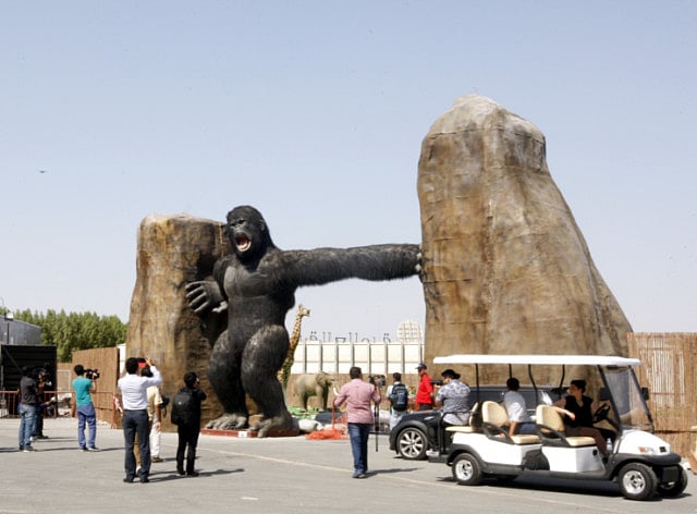 1.1408666-4290122561