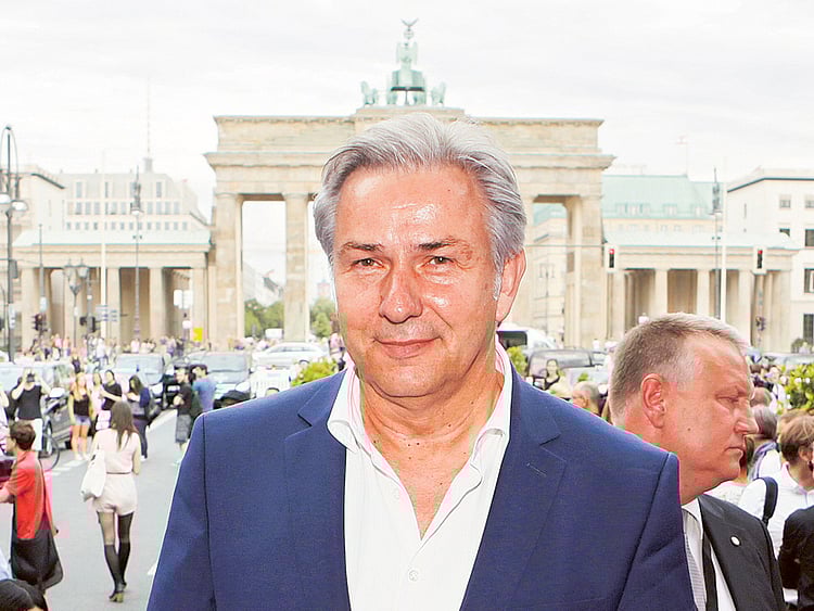 1.1408836-4181588459