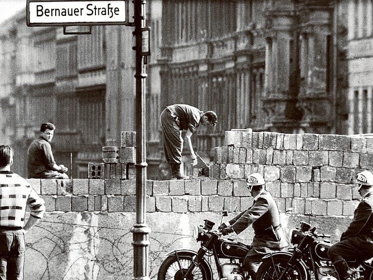 1.1408818-2564565262