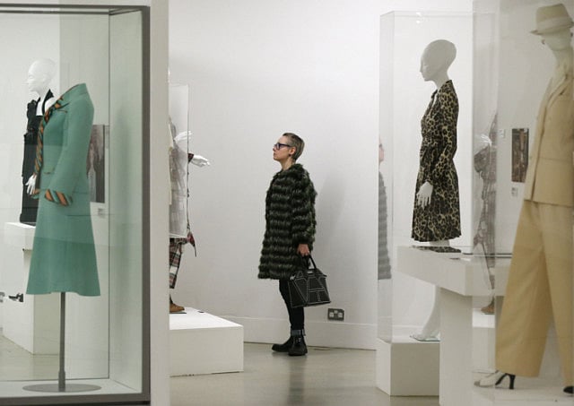 1.1409621-3241847908