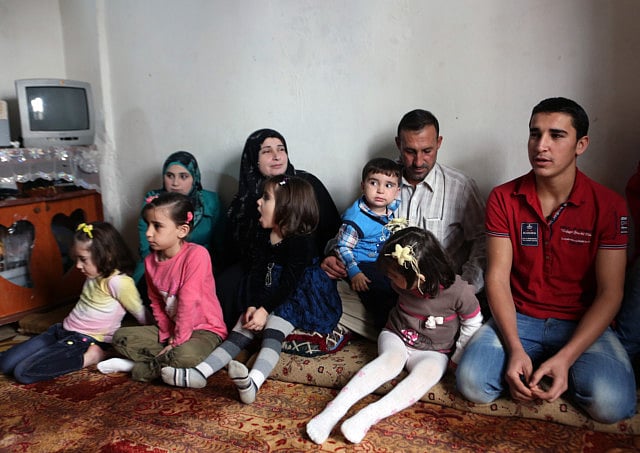 1.1425411-3942044672