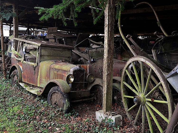 1.1428913-2402460234