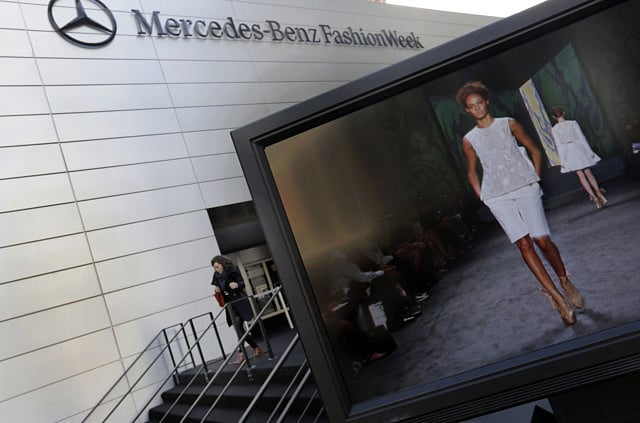 1.1429167-4164969722